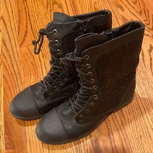 GIA-MIA Sz 8 Blk Sequin Zip Boots